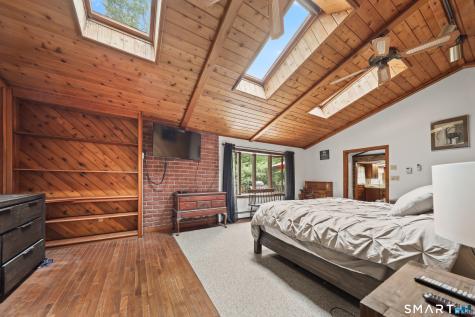37 Anella Drive Bethany CT 06524