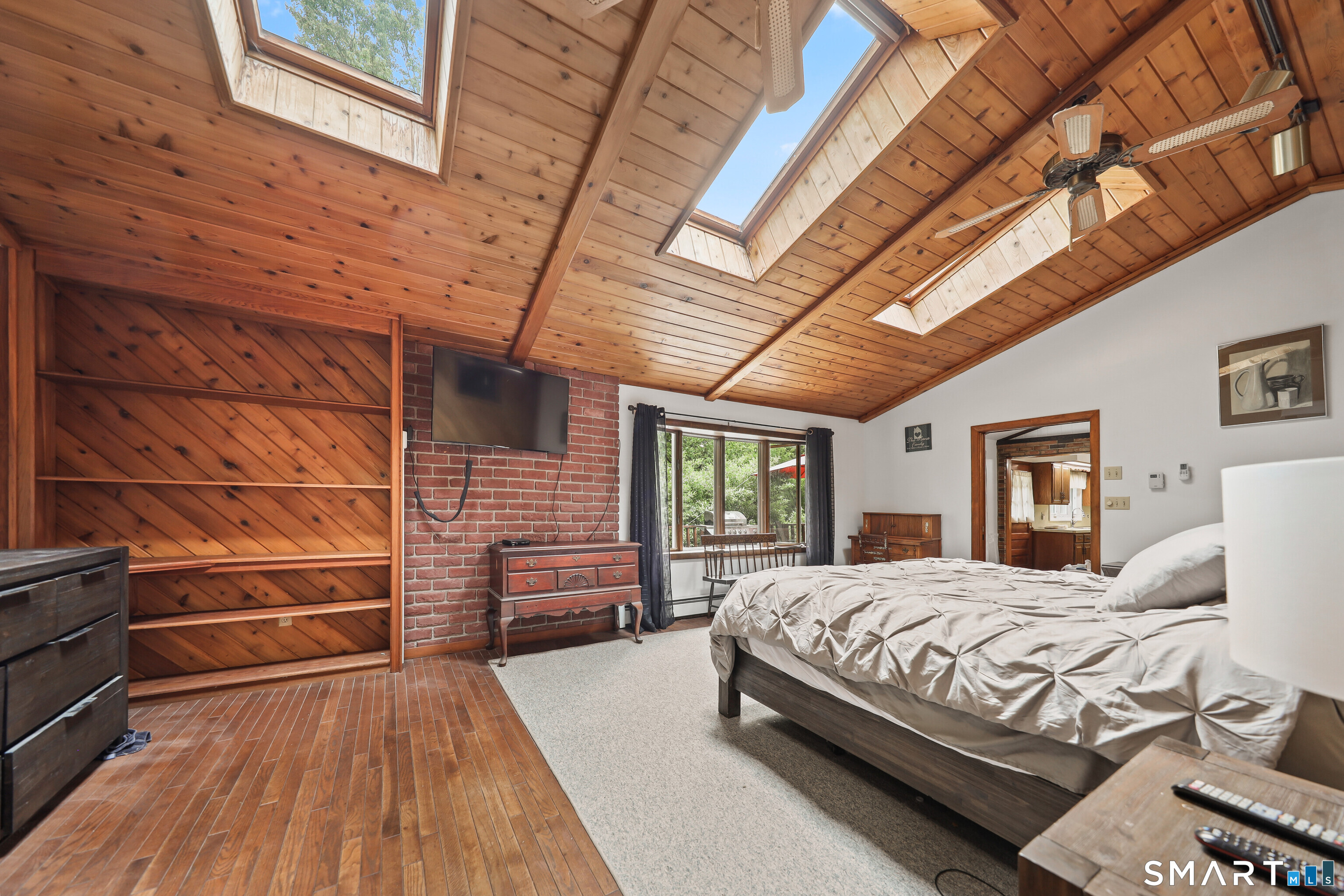 37 Anella Drive Bethany CT 06524