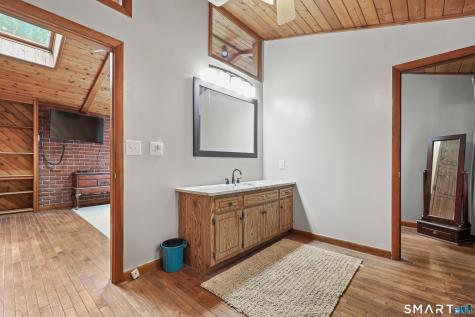 37 Anella Drive Bethany CT 06524