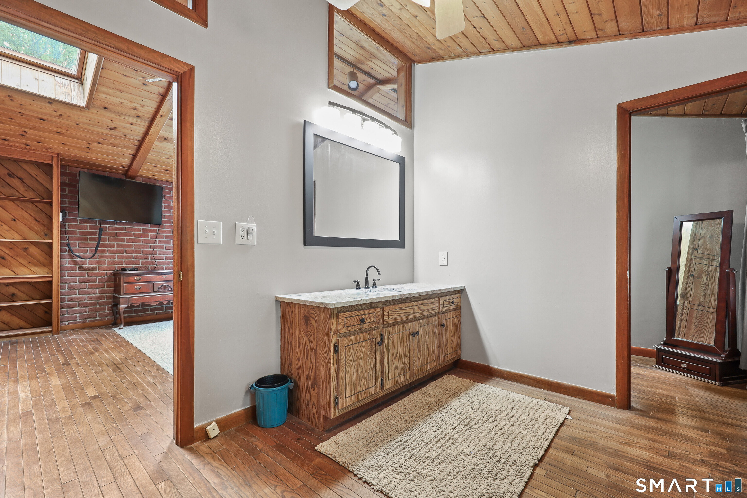 37 Anella Drive Bethany CT 06524