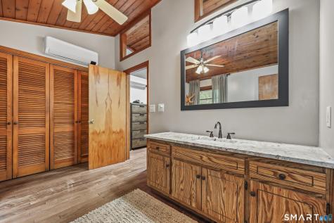 37 Anella Drive Bethany CT 06524