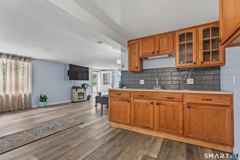 37 Anella Drive Bethany CT 06524