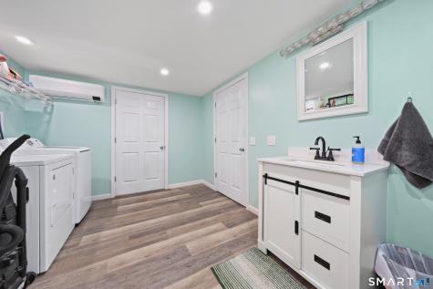37 Anella Drive Bethany CT 06524