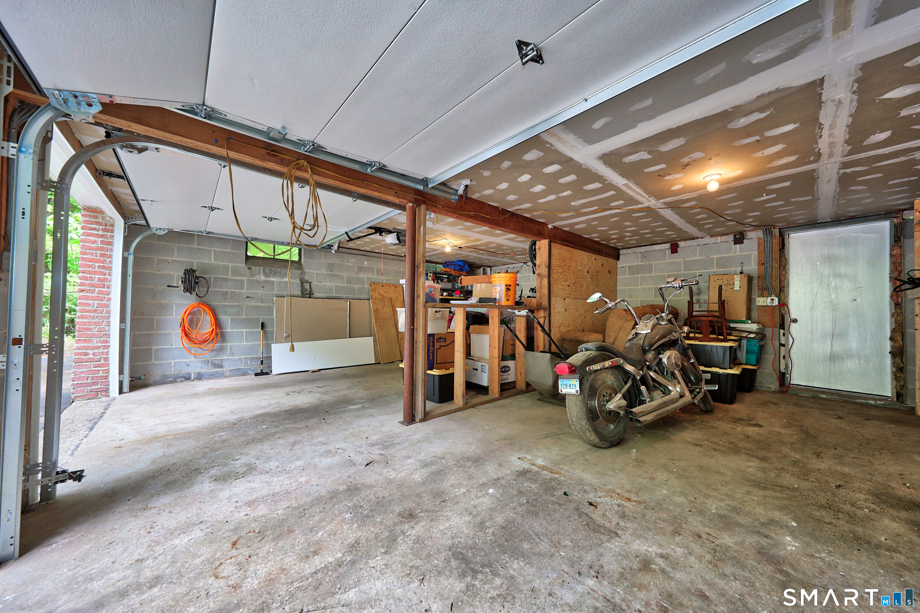 37 Anella Drive Bethany CT 06524