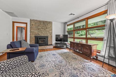 37 Anella Drive Bethany CT 06524