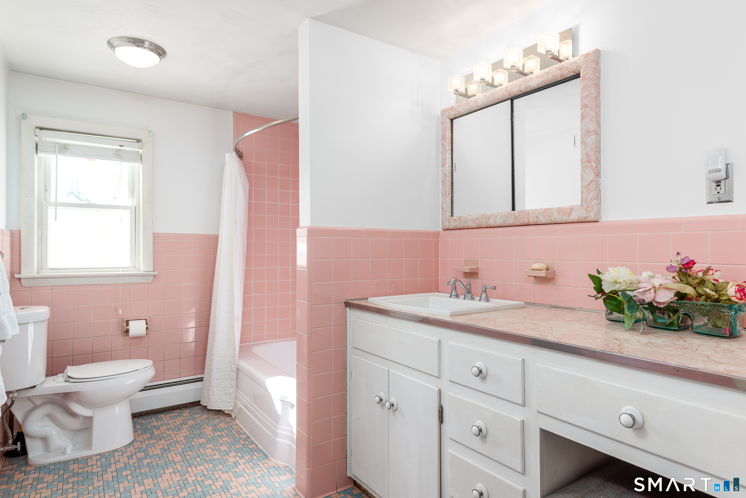 33 Ash Road South Windsor CT 06074