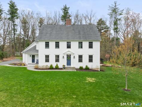 2 Murphys Turn Simsbury CT 06070