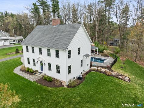 2 Murphys Turn Simsbury CT 06070