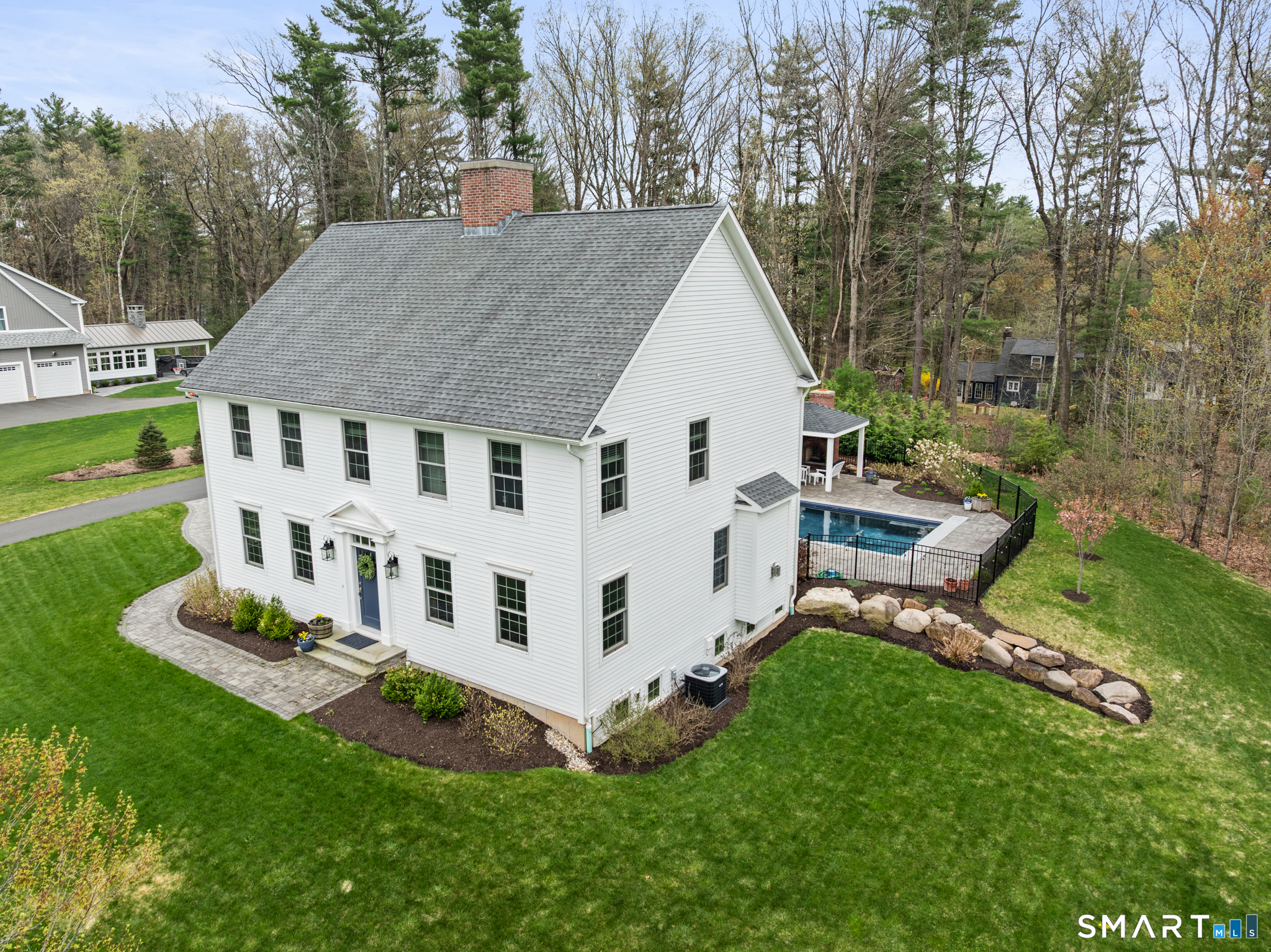 2 Murphys Turn Simsbury CT 06070