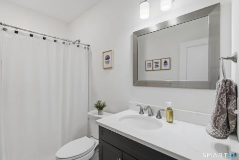 2 Murphys Turn Simsbury CT 06070