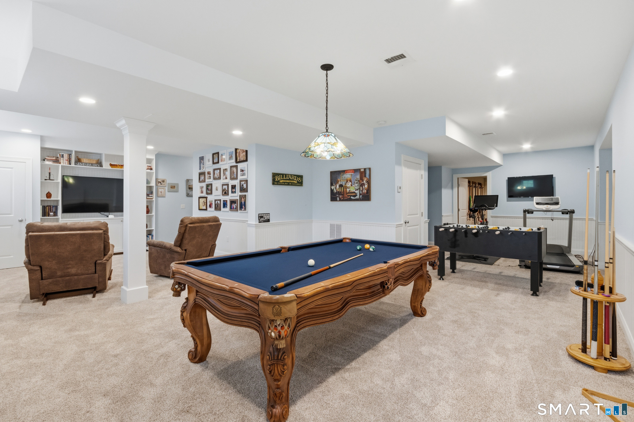 2 Murphys Turn Simsbury CT 06070