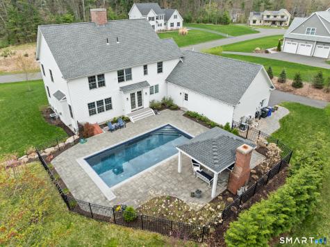 2 Murphys Turn Simsbury CT 06070