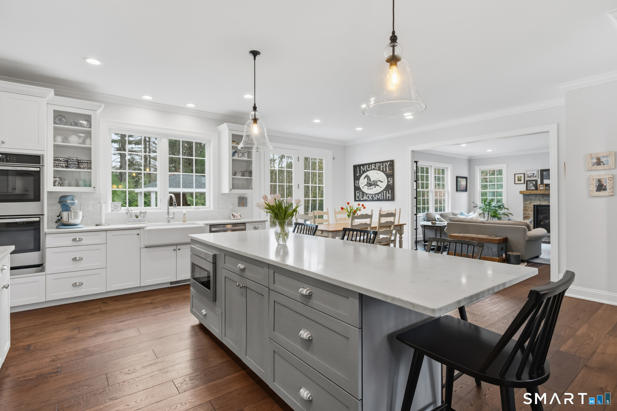 2 Murphys Turn Simsbury CT 06070