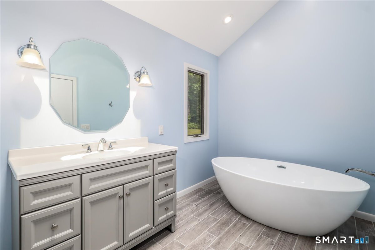 4 Deerfield Road Brookfield CT 06804