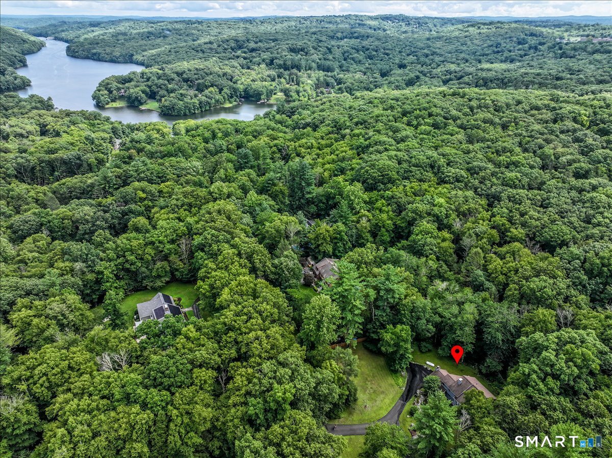 4 Deerfield Road Brookfield CT 06804