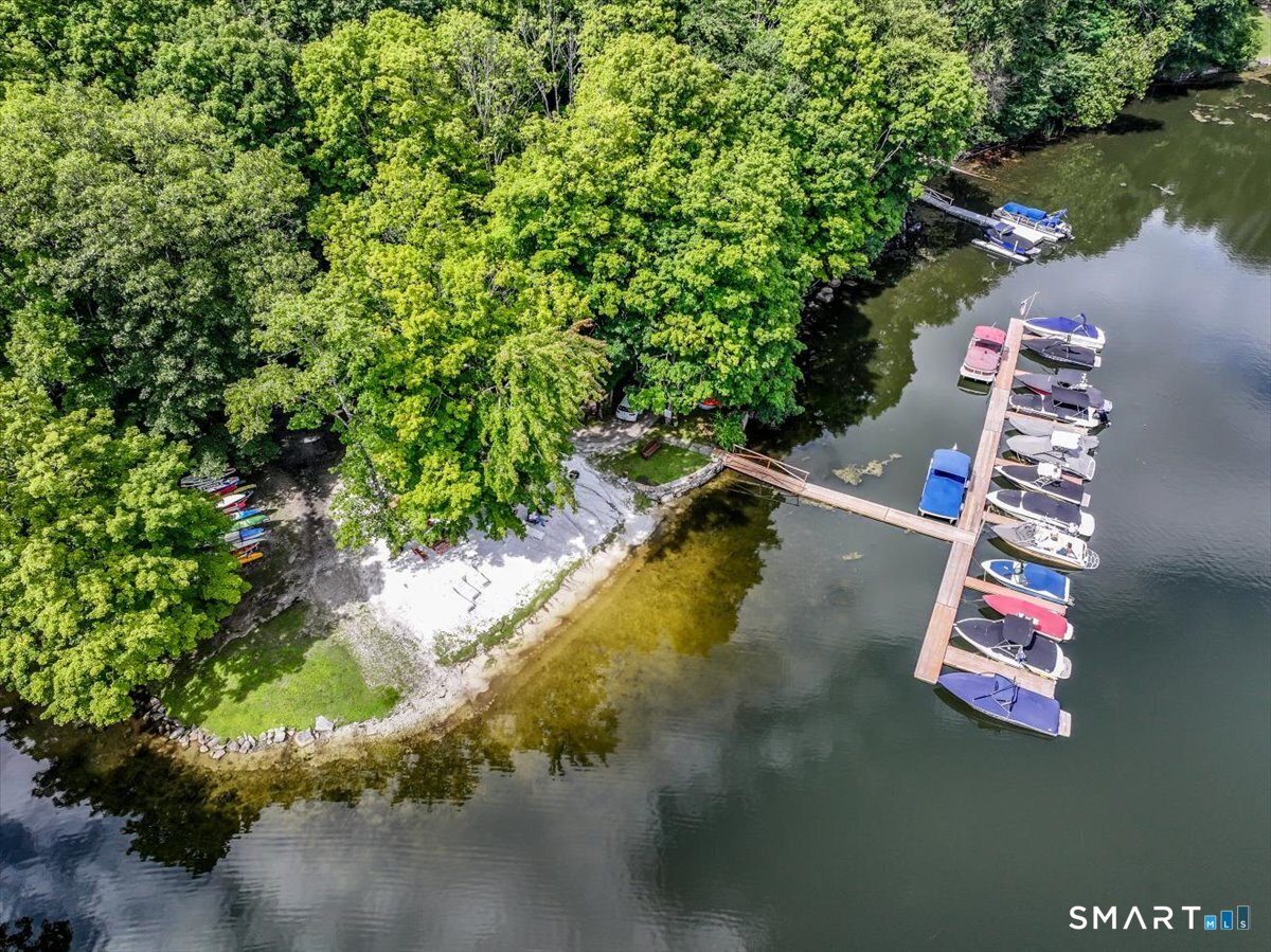 4 Deerfield Road Brookfield CT 06804