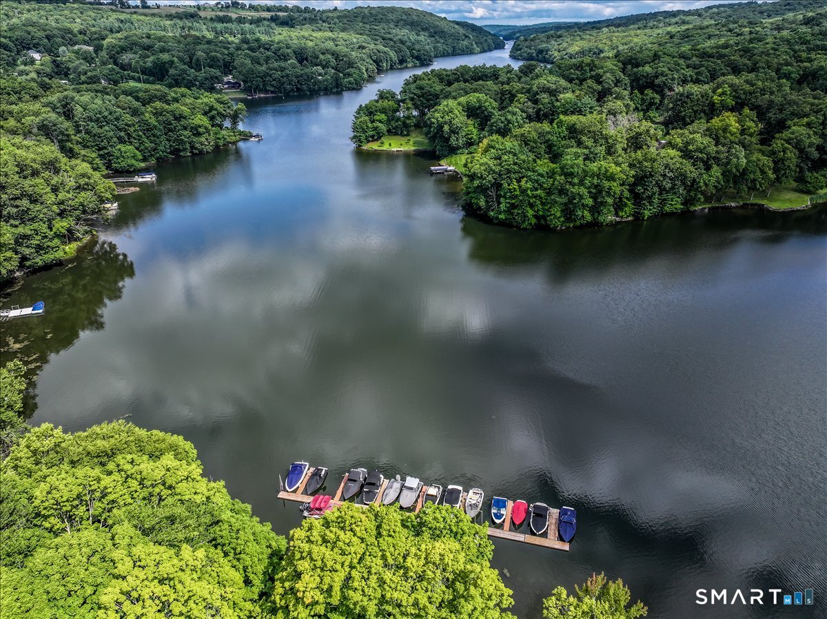 4 Deerfield Road Brookfield CT 06804