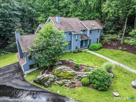4 Deerfield Road Brookfield CT 06804