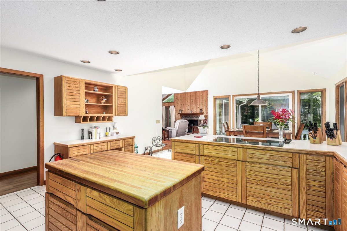 4 Deerfield Road Brookfield CT 06804