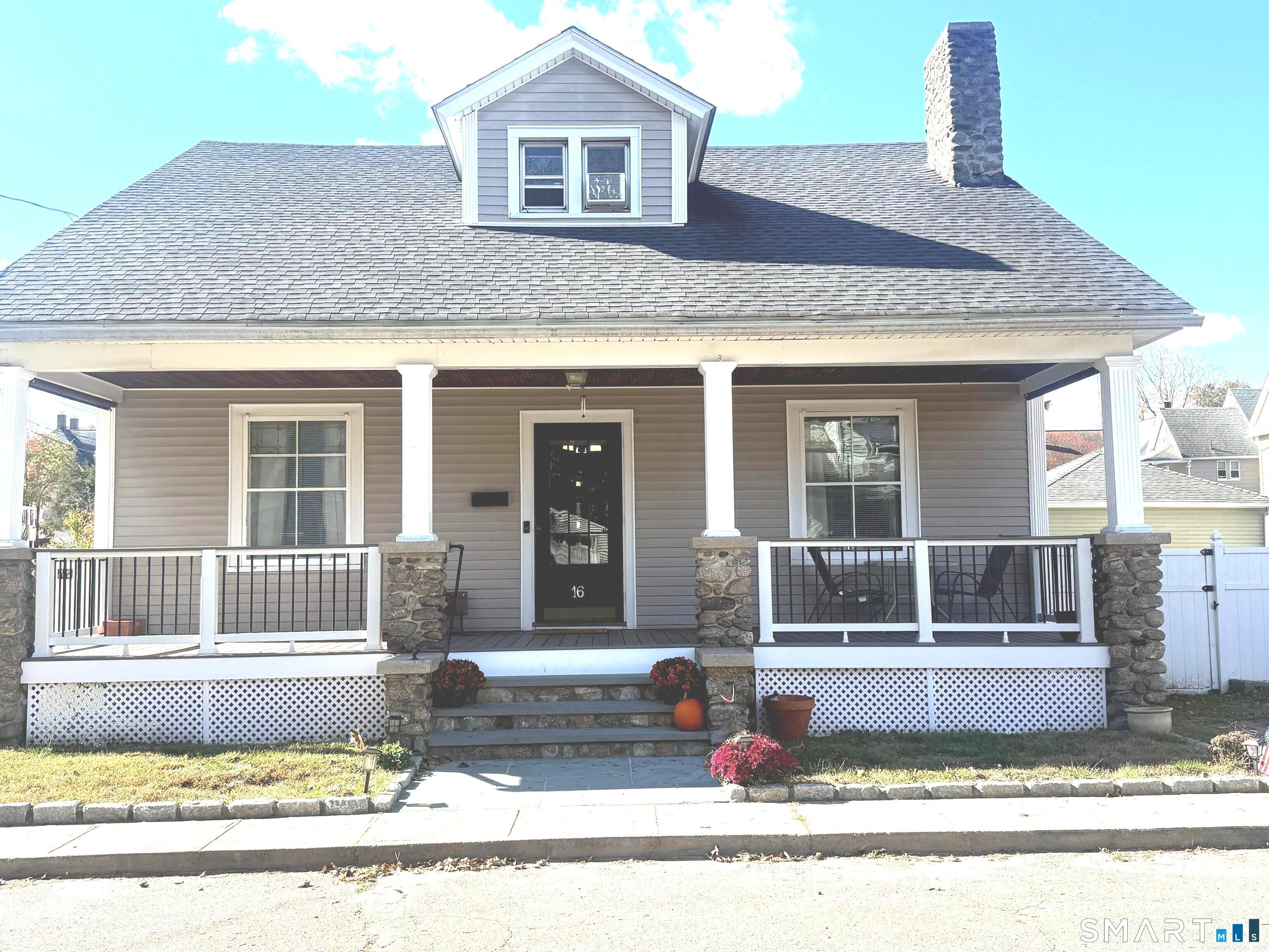 16 Holbrook Court Ansonia CT 06401