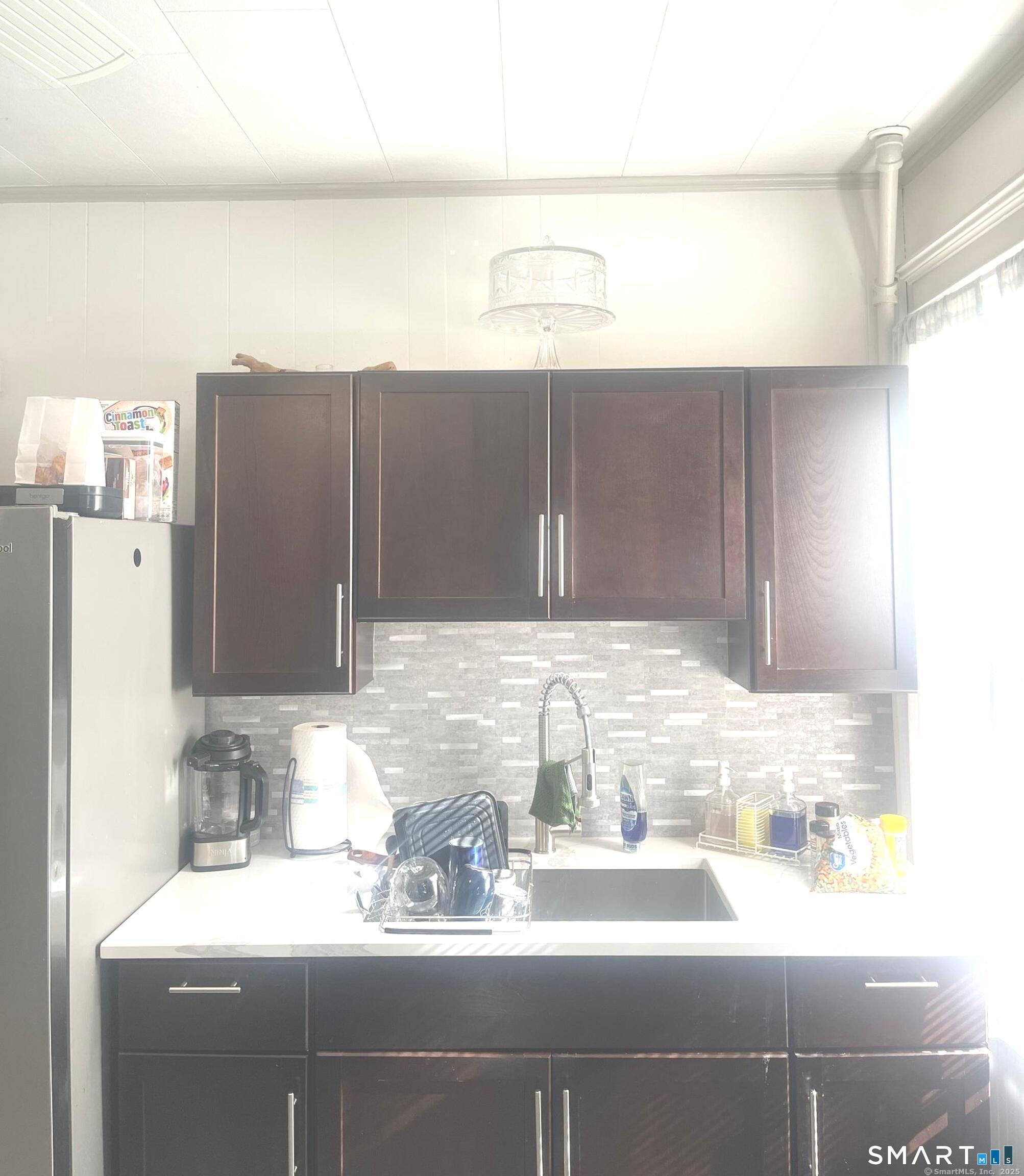 16 Holbrook Court Ansonia CT 06401