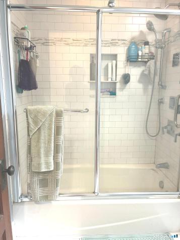 16 Holbrook Court Ansonia CT 06401