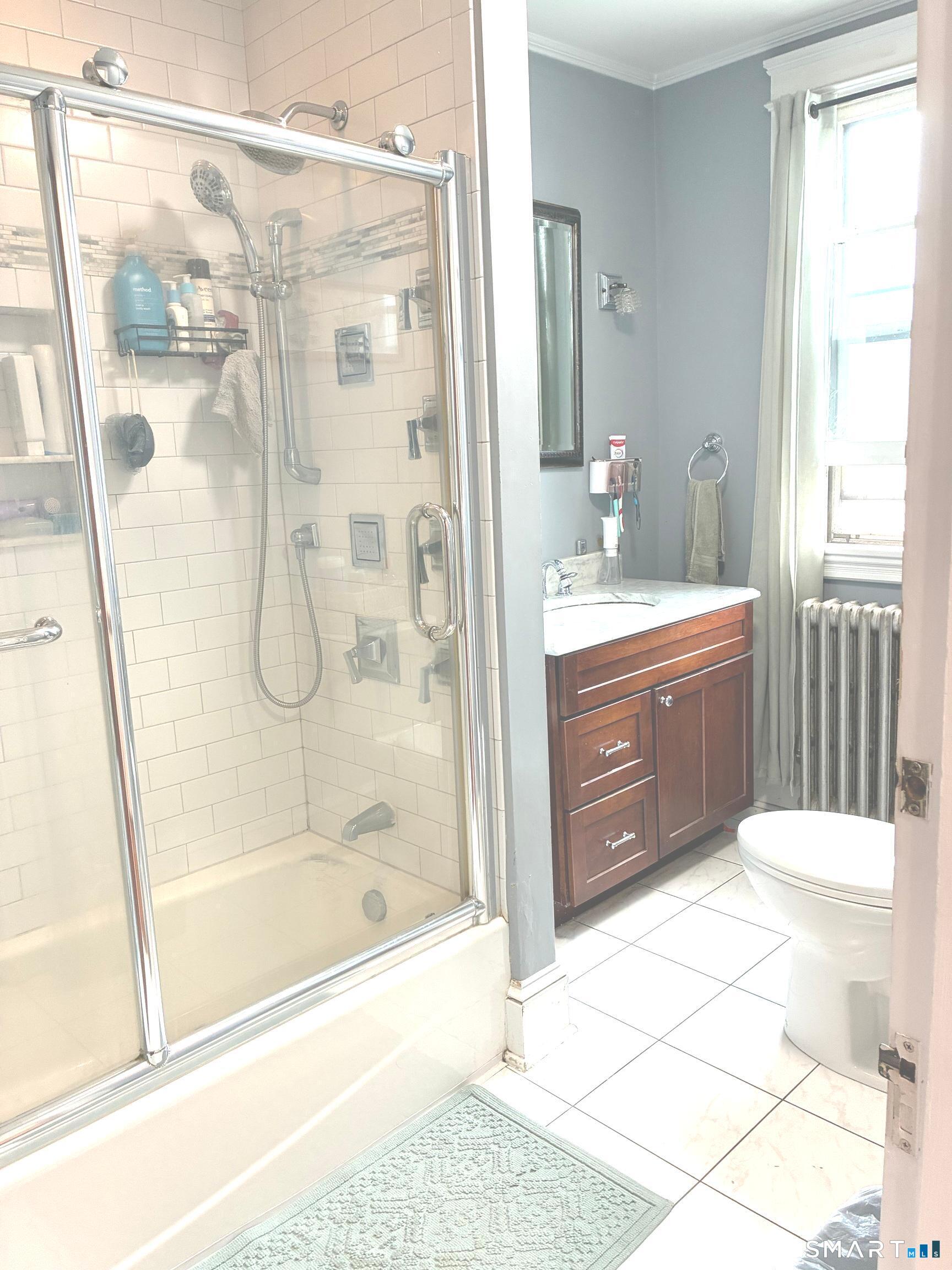 16 Holbrook Court Ansonia CT 06401