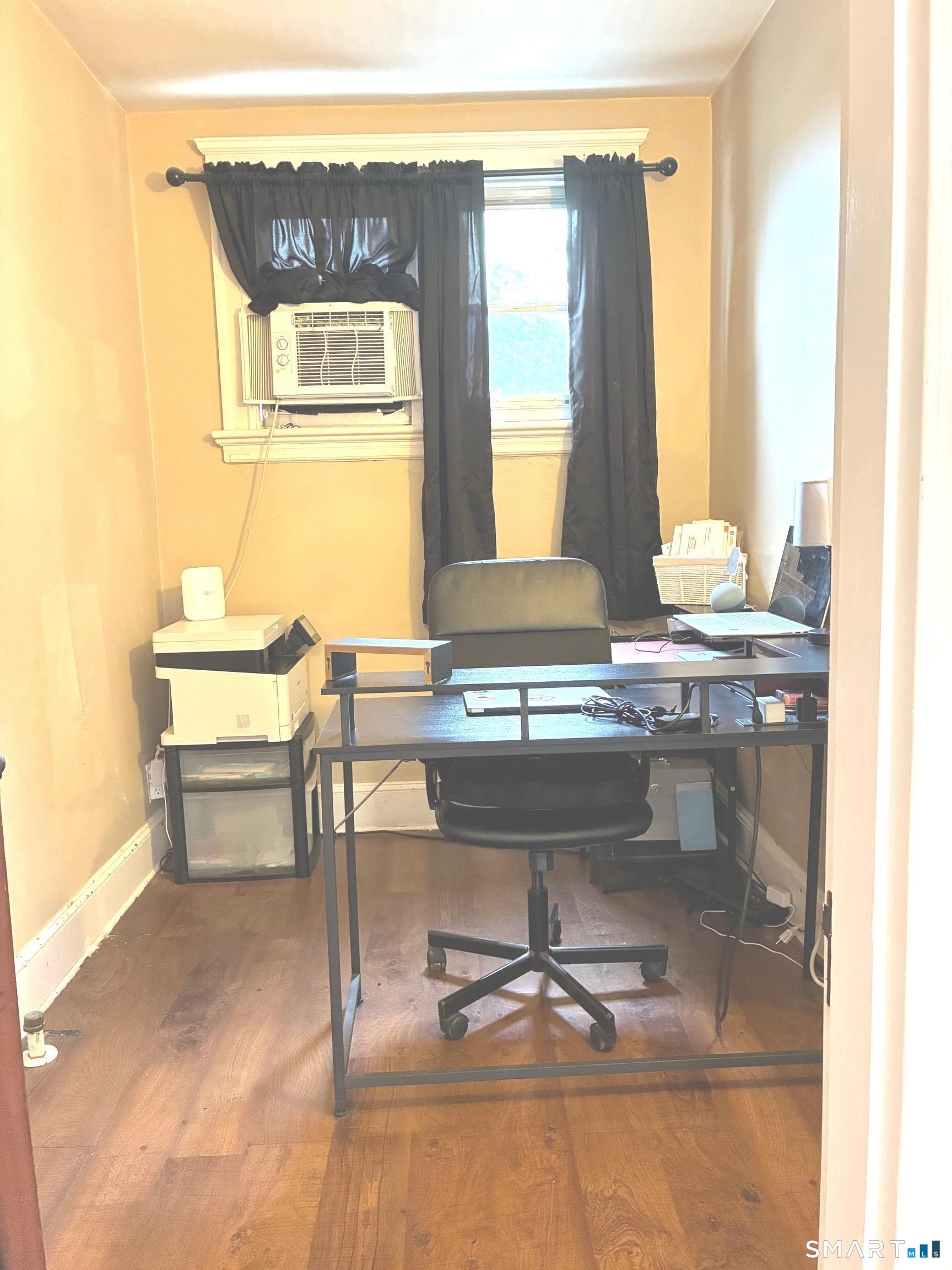 16 Holbrook Court Ansonia CT 06401