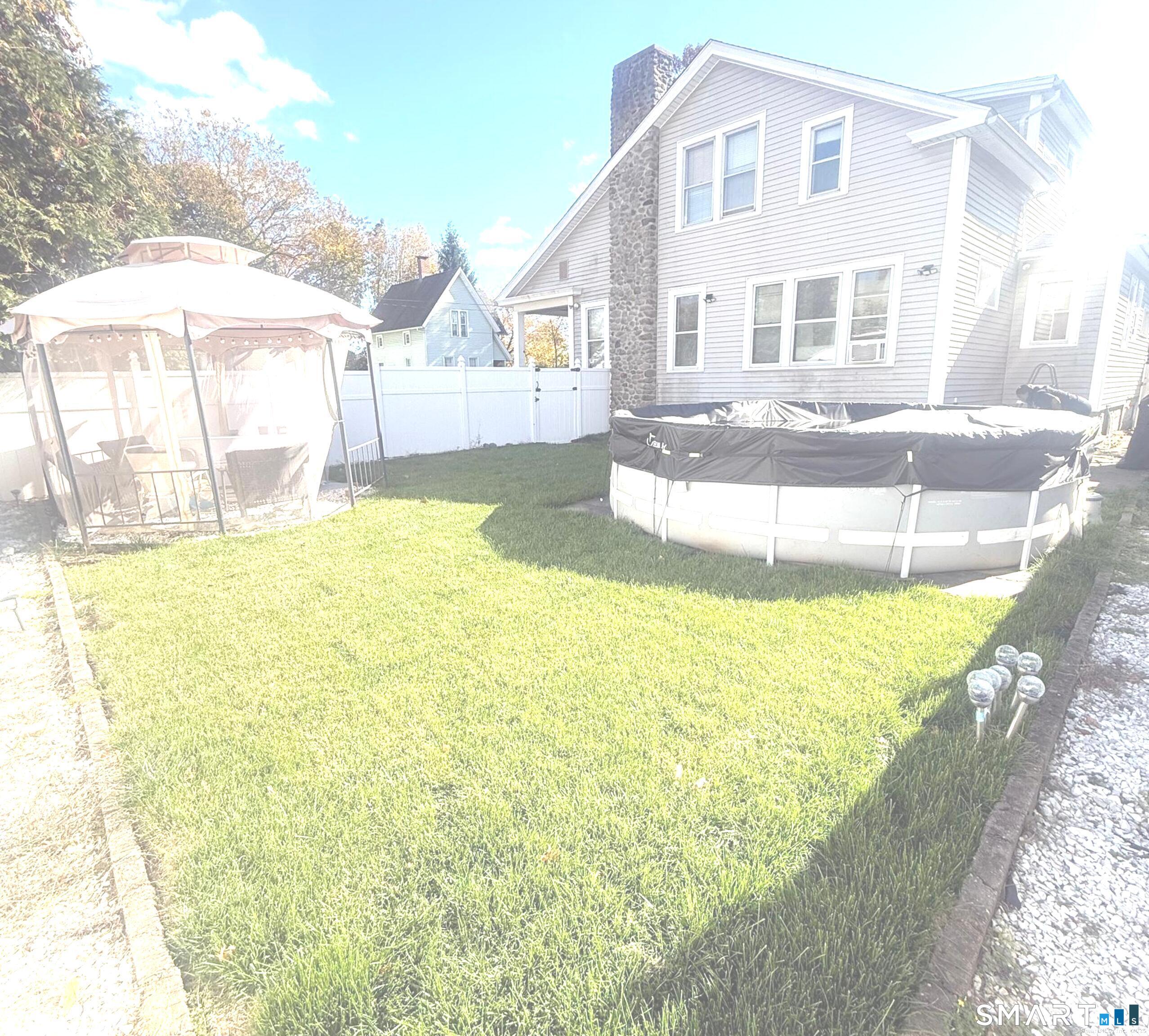 16 Holbrook Court Ansonia CT 06401