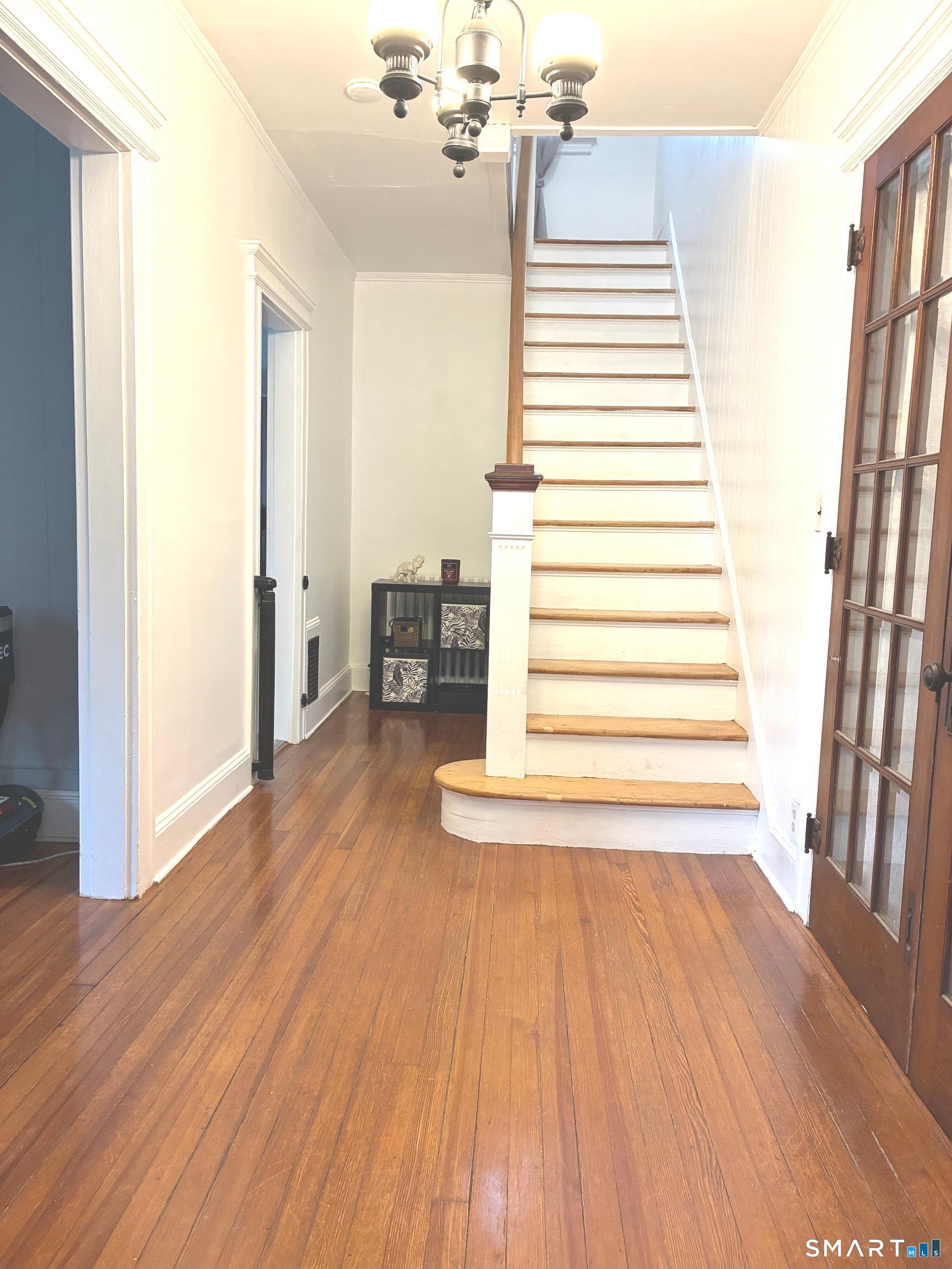 16 Holbrook Court Ansonia CT 06401