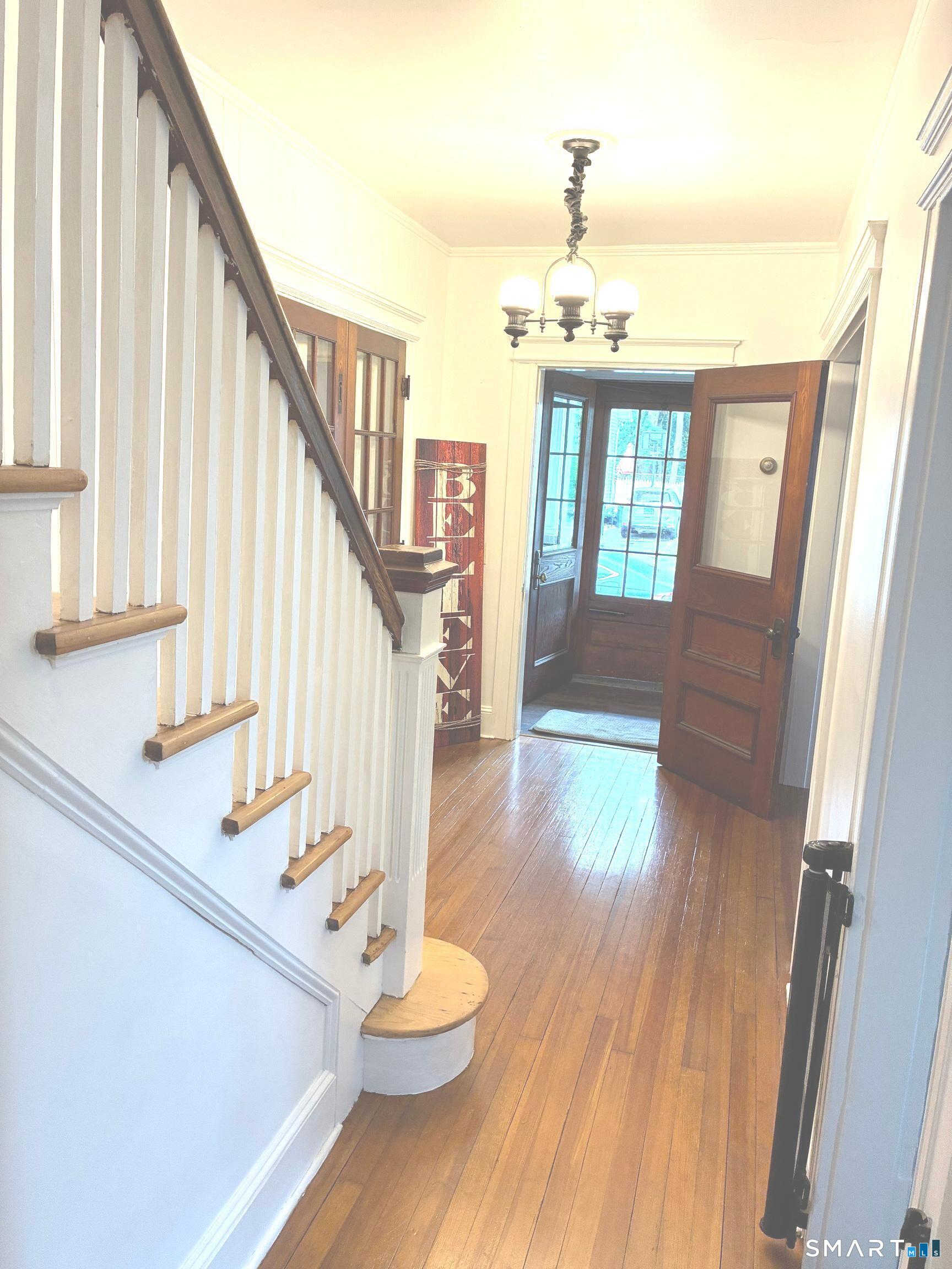 16 Holbrook Court Ansonia CT 06401