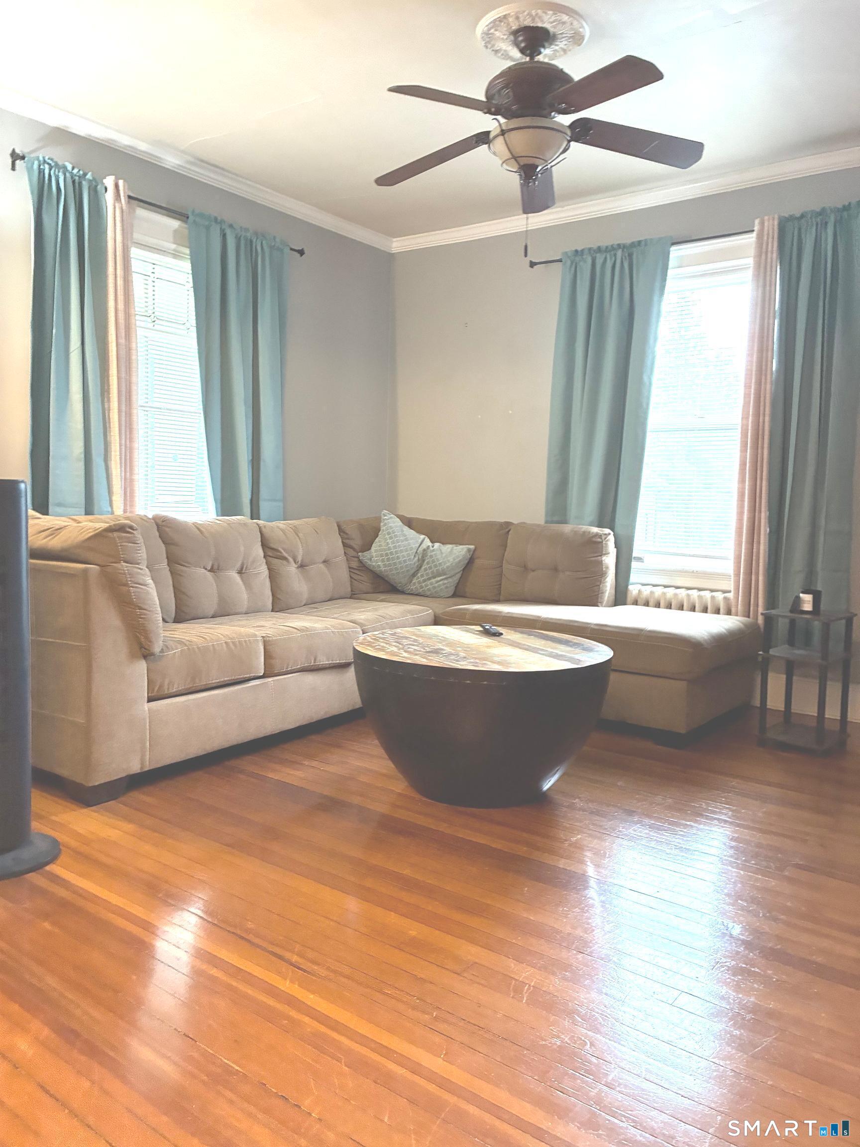 16 Holbrook Court Ansonia CT 06401