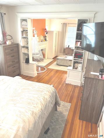 16 Holbrook Court Ansonia CT 06401