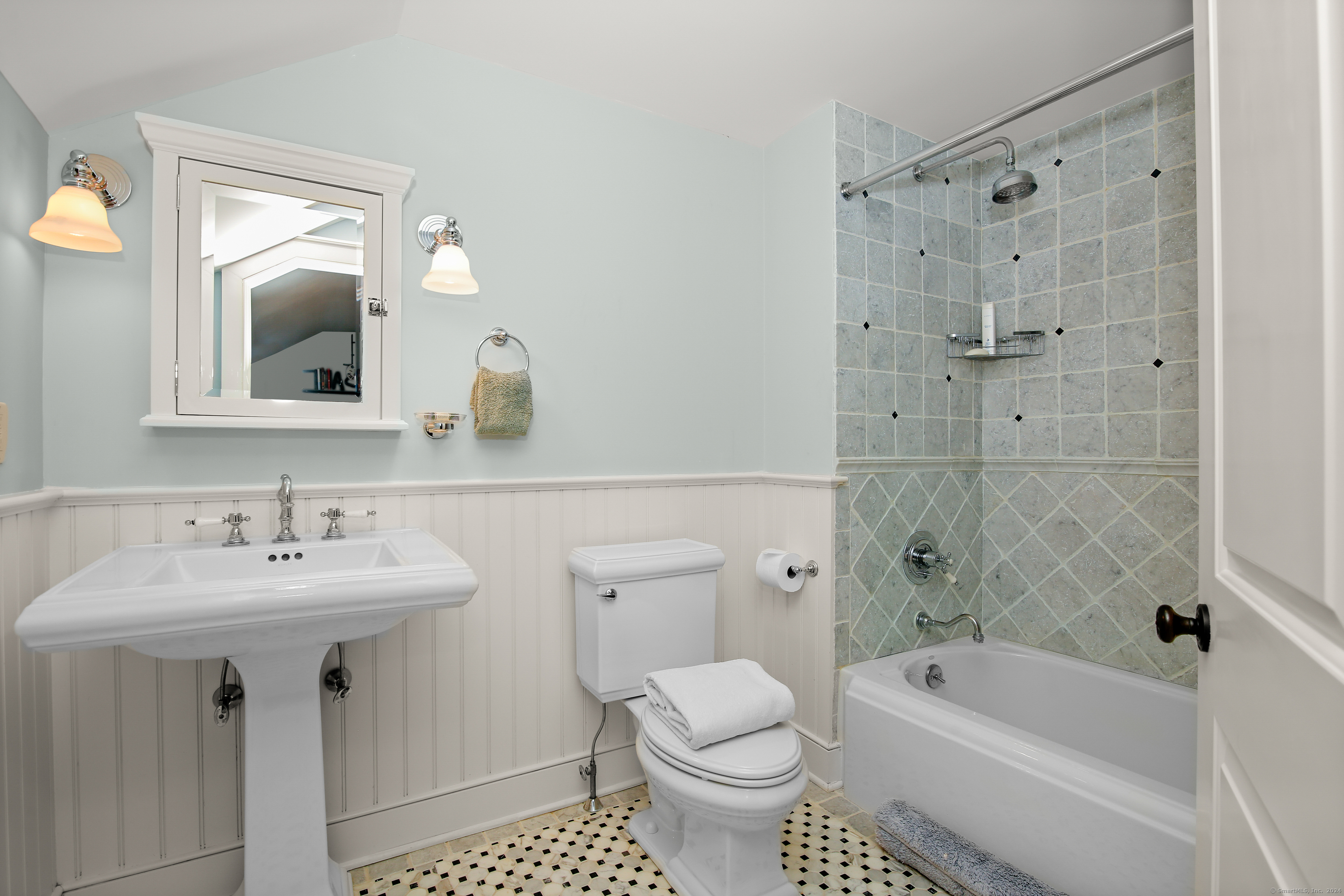 114 Ferris Hill Road New Canaan CT 06840