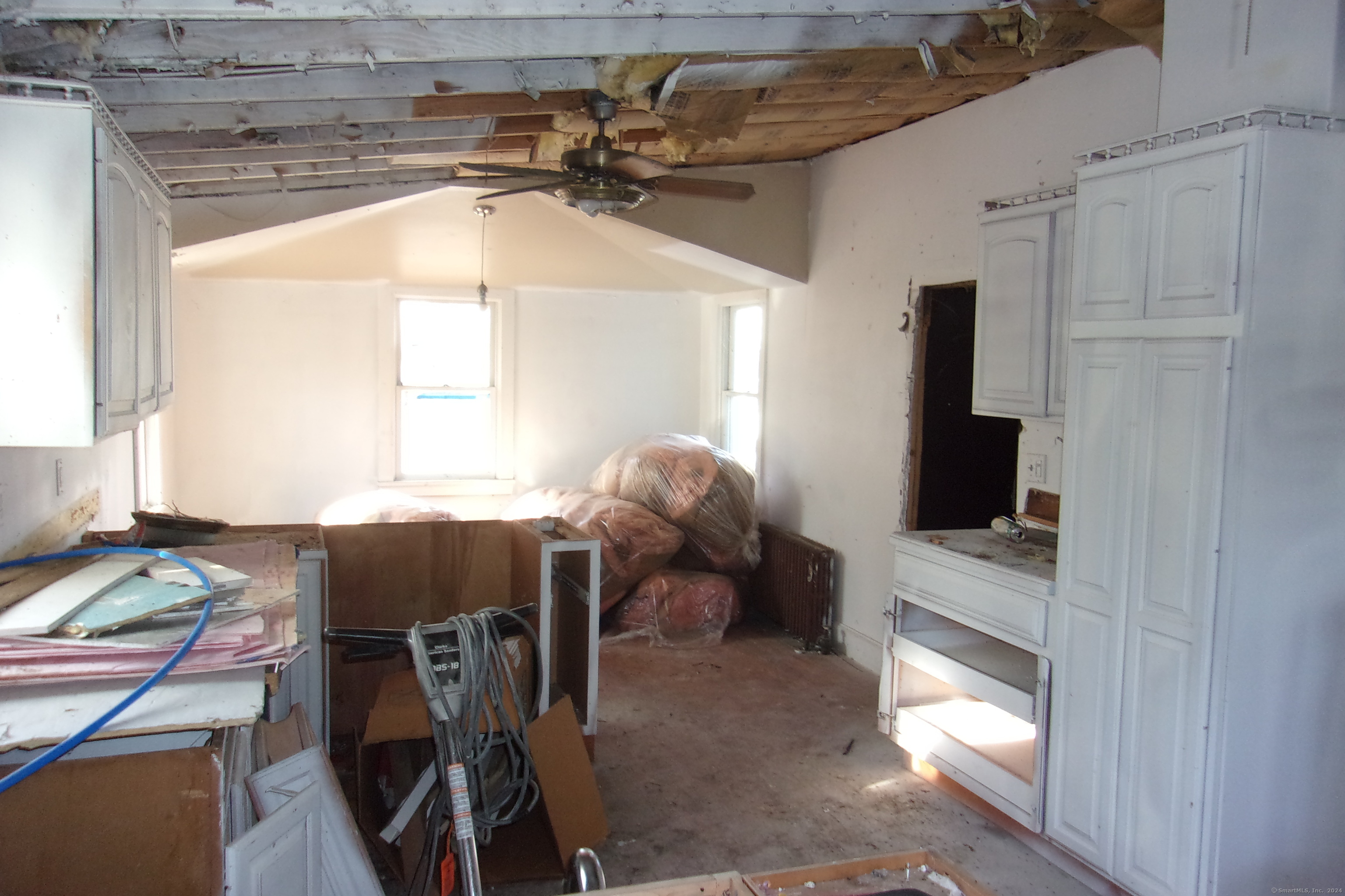 6 Lee Avenue Norwich CT 06360