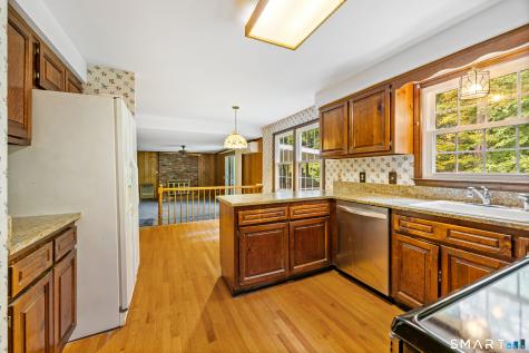50 Foxwood Court Cheshire CT 06410