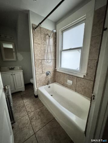 20 Ashland Place New Haven CT 06513