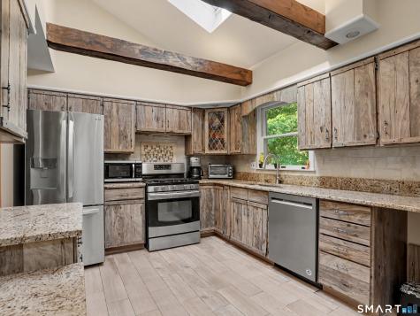 15 Flat Rock Drive Ridgefield CT 06877