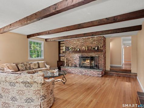 15 Flat Rock Drive Ridgefield CT 06877
