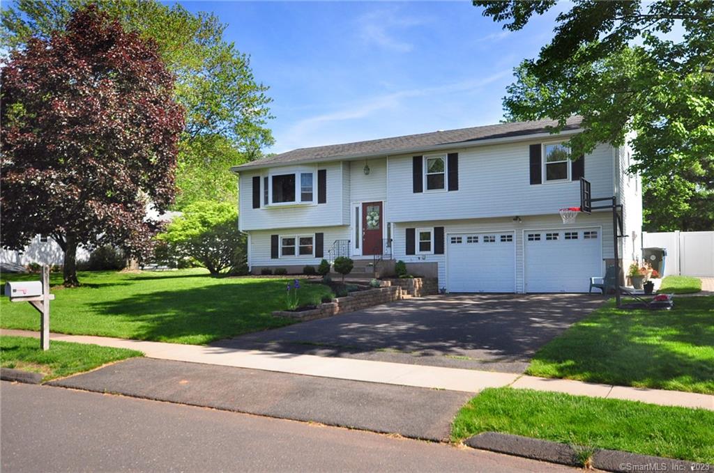 15 Wildermere Road Berlin CT 06037