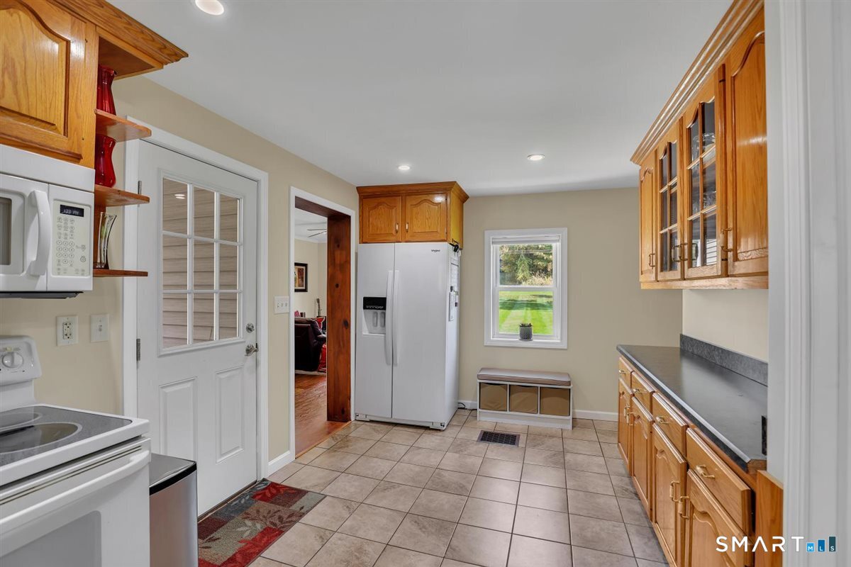 35 Coles Road Cromwell CT 06416