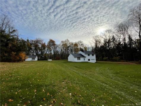 14 State Line Road New Fairfield CT 06812