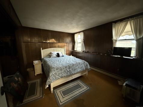 52 Lovers Lane East Lyme CT 06333