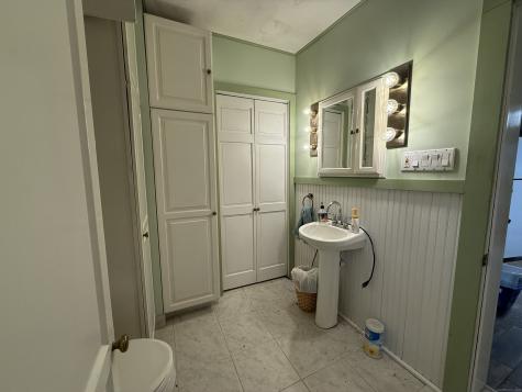 52 Lovers Lane East Lyme CT 06333