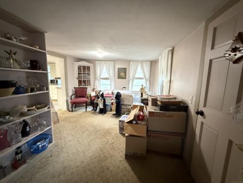 52 Lovers Lane East Lyme CT 06333