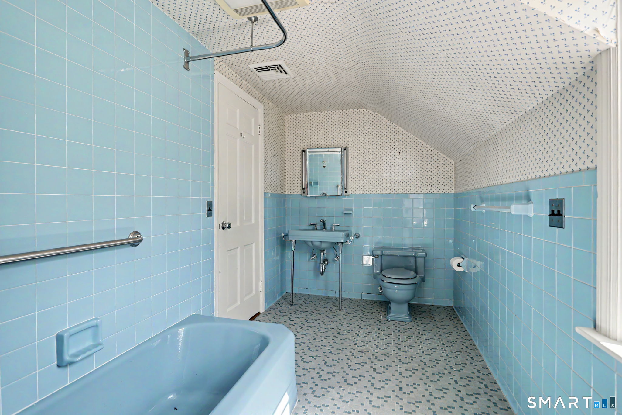 97 Overlook Drive New Canaan CT 06840
