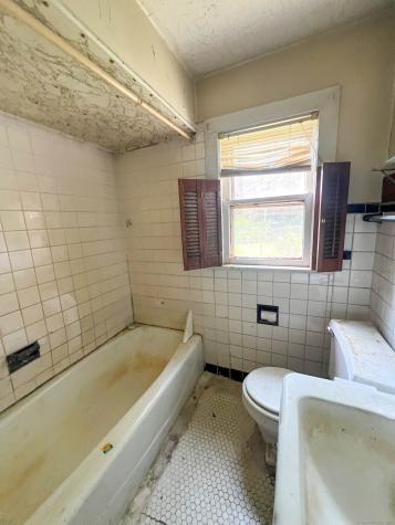 130 Wilkins Avenue Bridgeport CT 06606