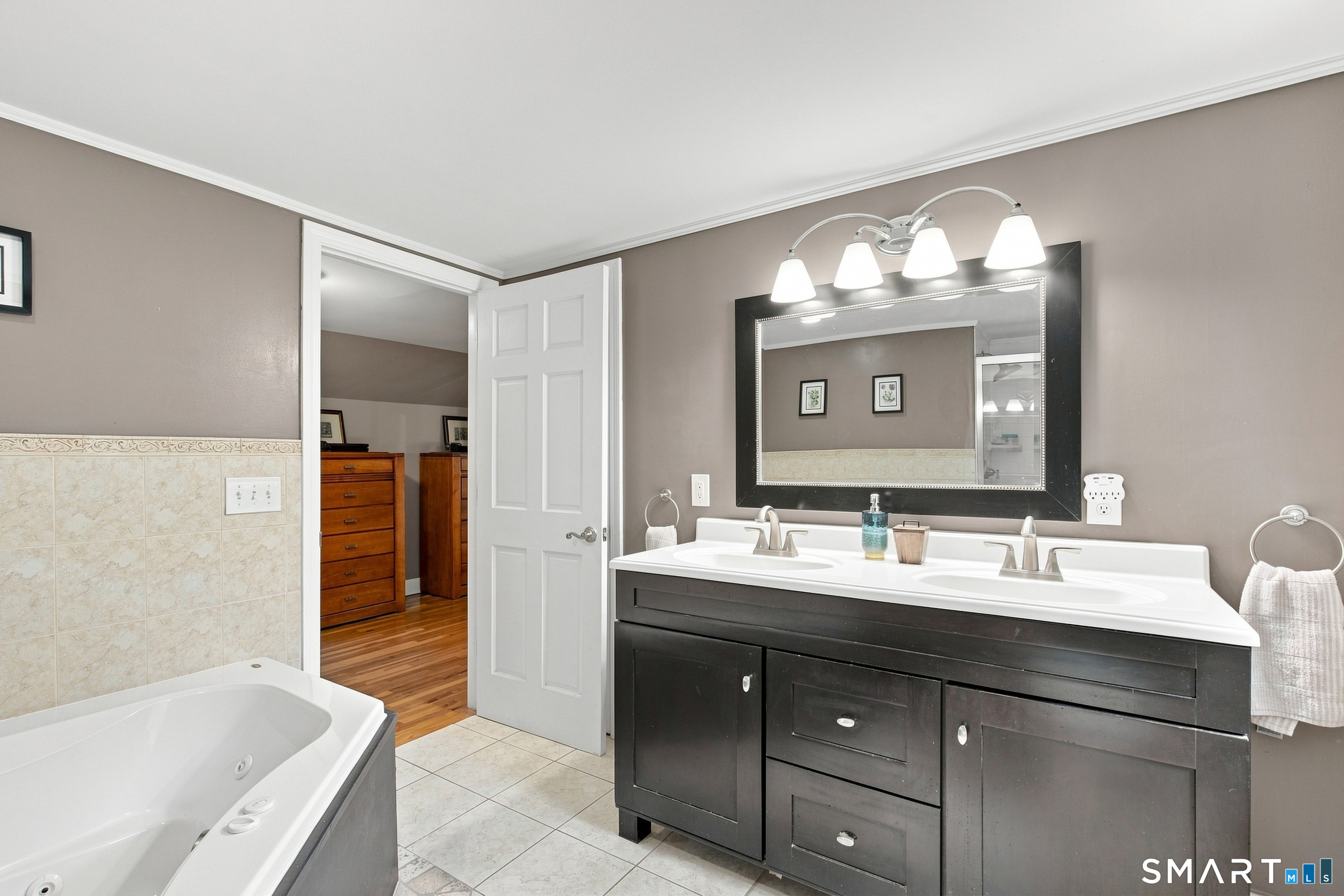 46 Henderson Drive Avon CT 06001