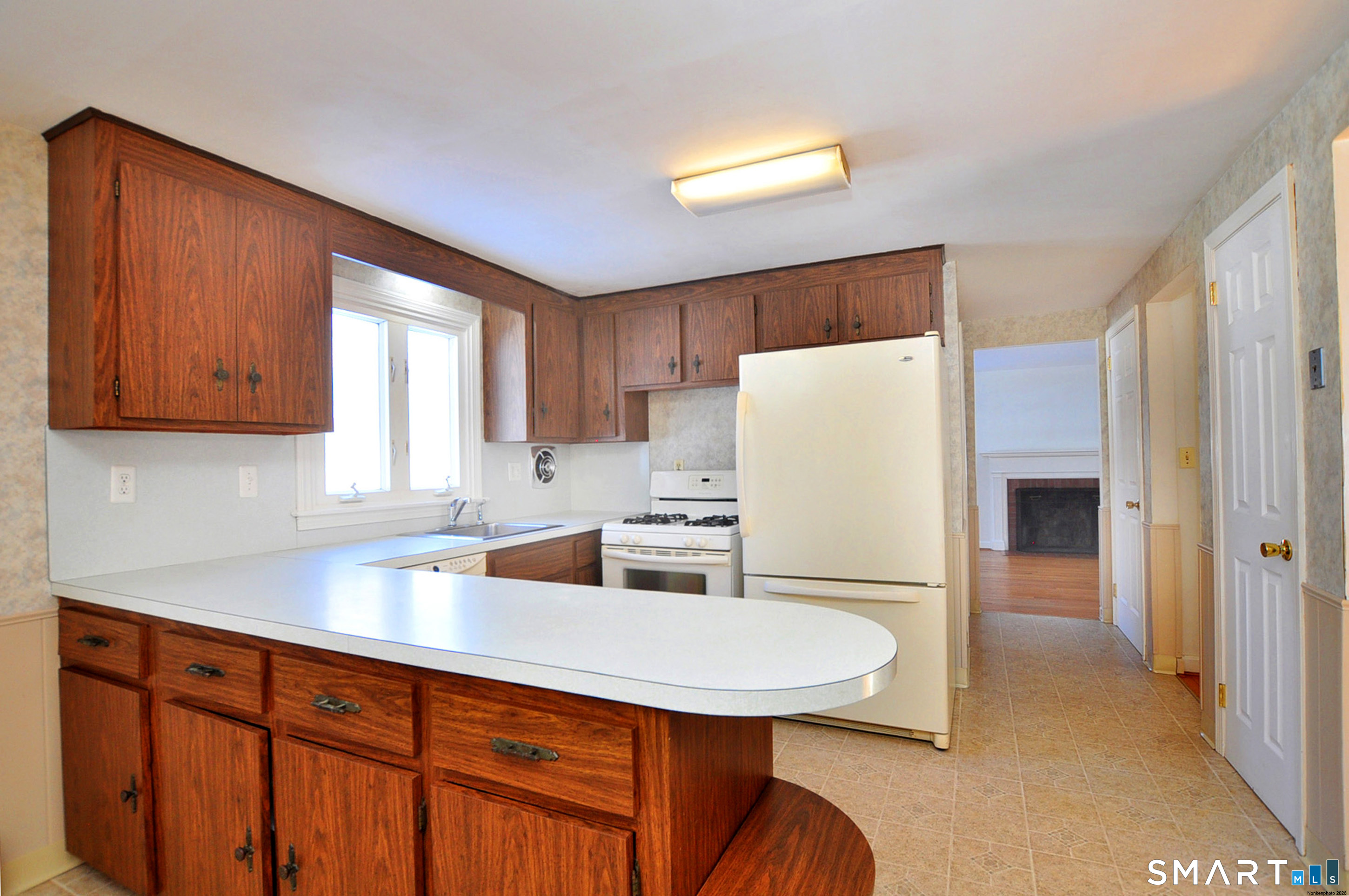 85 Lydall Street Manchester CT 06042