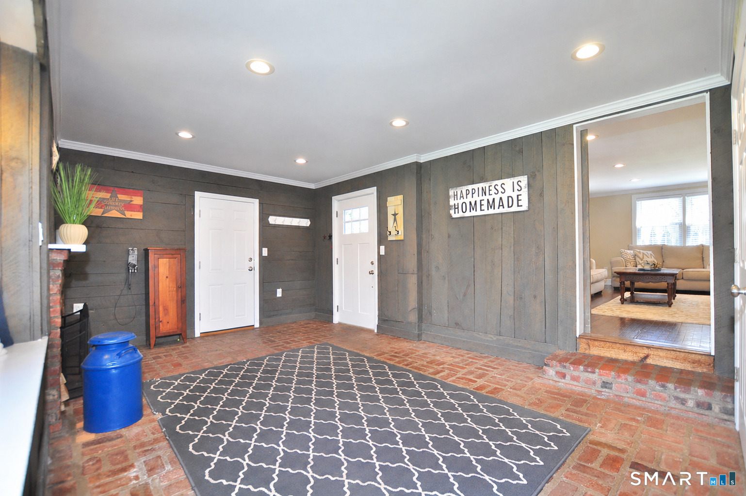 281 West Mountain Road Simsbury CT 06092